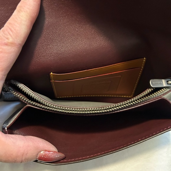 Wristlet with customization - Picture 4 of 4